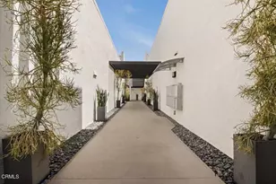 10720 Ohio Ave, Los Angeles, CA 90024 - Photo 25