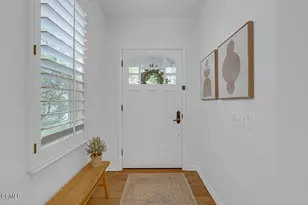 28067 Liana Ln, Valencia, CA 91354 - Photo 5