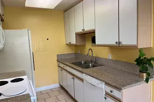 121 Sinclair Ave, Glendale, CA 91206 - Photo 5