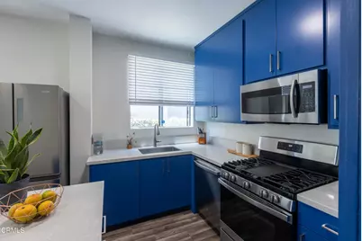 12007 Rochester Avenue #1, Los Angeles, CA 90025 - Photo 7