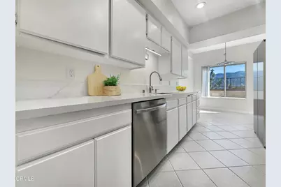 3200 Fairesta Street #16, La Crescenta, CA 91214 - Photo 5
