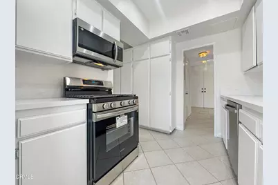 3200 Fairesta Street #16, Glendale, CA 91214 - Photo 7