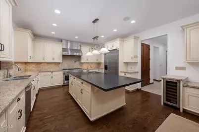 1925 Tondolea Lane, La Canada Flintridge, CA 91011 - Photo 13