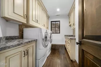 1906 Country Lane, Pasadena, CA 91107 - Photo 35