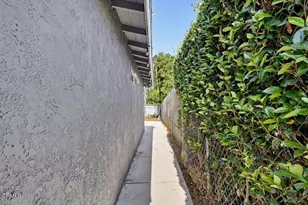 1705 N Madison Ave, Pasadena, CA 91104 - Photo 17