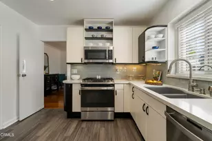 2145 Las Lunas St, Pasadena, CA 91107 - Photo 9