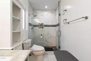 2145 Las Lunas St, Pasadena, CA 91107 - Photo 15
