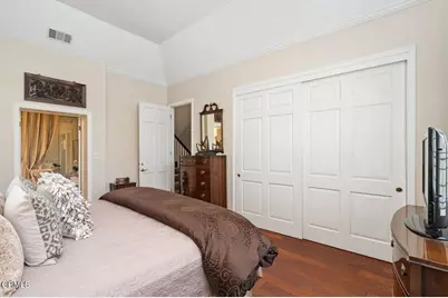 70 N Arroyo Boulevard, Pasadena, CA 91105 - Photo 33