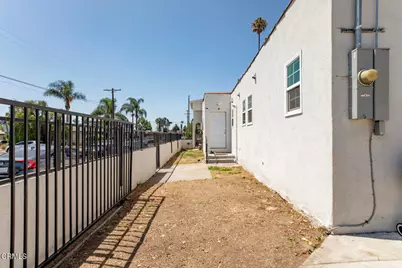 1255 W 85th Street, Los Angeles, CA 90044 - Photo 35