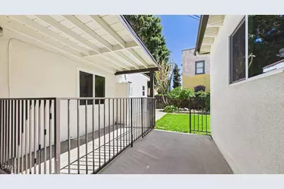 1232 N El Centro Avenue, Los Angeles, CA 90038 - Photo 35