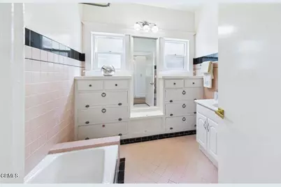 1232 N El Centro Avenue, Los Angeles, CA 90038 - Photo 23