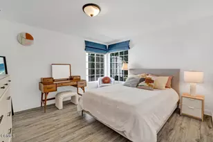 77 N Michigan Ave, Pasadena, CA 91106 - Photo 17