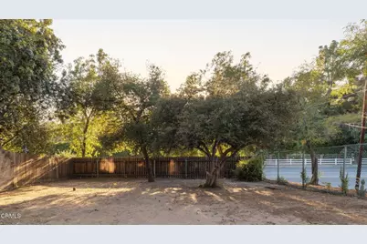 9900 Sunland Boulevard, Los Angeles, CA 91040 - Photo 3