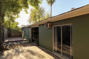 9900 Sunland Blvd, Los Angeles, CA 91040 - Photo 11