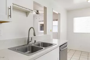 2386 E Del Mar Blvd, Pasadena, CA 91107 - Photo 11