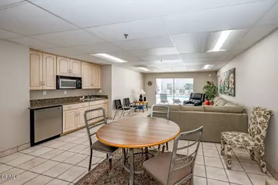 300 N El Molino Avenue #301, Pasadena, CA 91101 - Photo 9