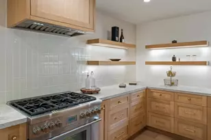 2137 Lyans Dr, La Canada Flintridge, CA 91011 - Photo 21