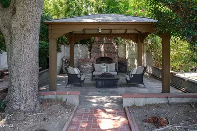 2067 E Woodlyn Road, Pasadena, CA 91104 - Photo 45