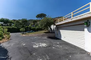 890 Ridgeside Dr, Monrovia, CA 91016 - Photo 25