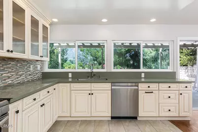 781 Starlight Heights Drive, La Canada Flintridge, CA 91011 - Photo 11