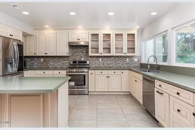 781 Starlight Heights Drive, La Canada Flintridge, CA 91011 - Photo 9