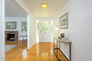 1110 Fairview Dr, La Canada Flintridge, CA 91011 - Photo 5