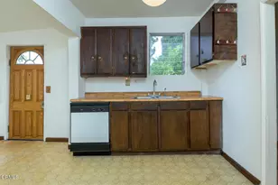 10645 Mt Gleason Ave, Sunland, CA 91040 - Photo 11