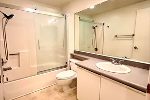 360 S Los Robles Ave, Pasadena, CA 91101 - Photo 27
