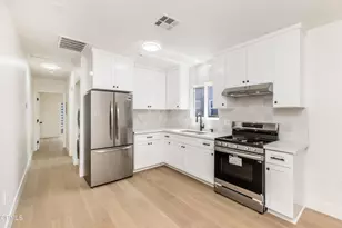 1537 E Topeka St, Pasadena, CA 91104 - Photo 3
