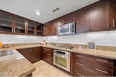 573 Rockefeller, Irvine, CA 92612 - Photo 11