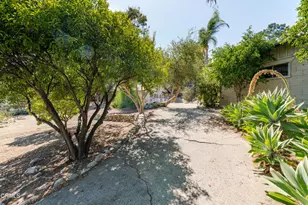 10400 McBroom St, Los Angeles, CA 91040 - Photo 27