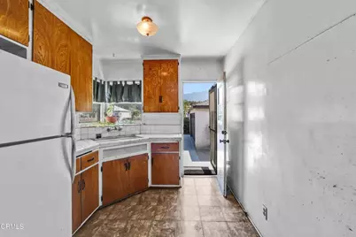 8254 Oswego Street, Sunland, CA 91040 - Photo 17