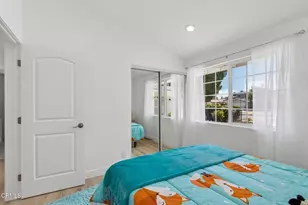 8408 Cozycroft Ave, Los Angeles, CA 91306 - Photo 31