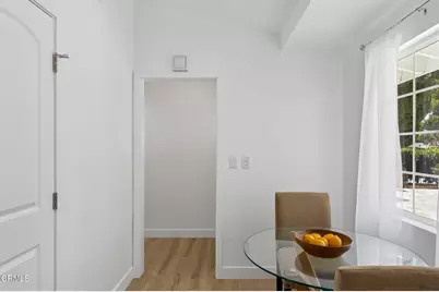 8408 Cozycroft Avenue, Los Angeles, CA 91306 - Photo 13