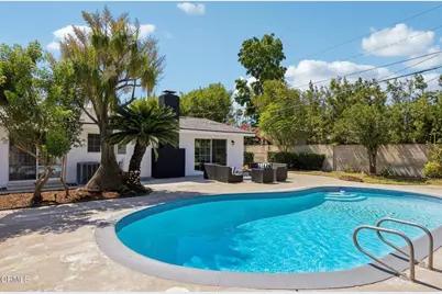 8408 Cozycroft Avenue, Los Angeles, CA 91306 - Photo 35