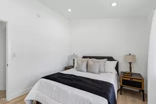 8408 Cozycroft Ave, Los Angeles, CA 91306 - Photo 29