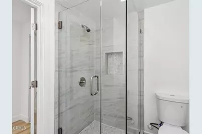 8408 Cozycroft Avenue, Los Angeles, CA 91306 - Photo 25