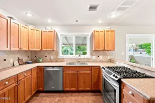 4721 Marwood Dr, Los Angeles, CA 90065 - Photo 13