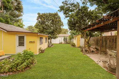 380 Dearborn Street, Pasadena, CA 91104 - Photo 19