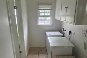 6867 Cantaloupe Ave, Los Angeles, CA 91405 - Photo 13