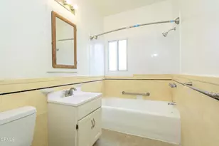 3201 W 21st St, Los Angeles, CA 90018 - Photo 21