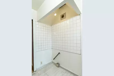 3201 W 21st Street, Los Angeles, CA 90018 - Photo 19