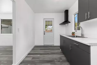 611 A Kimlin Drive, Glendale, CA 91206 - Photo 15