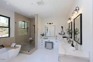 1048 Canyon Creek Pl, Escondido, CA 92025 - Photo 17