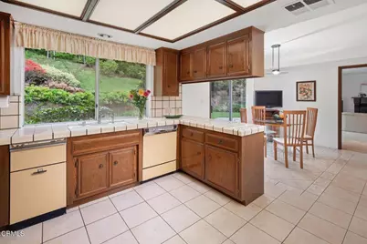 2420 Achilles Drive, Los Angeles, CA 90046 - Photo 17
