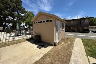 524 E Ave Q-12, Palmdale, CA 93550 - Photo 13