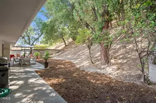 5778 Valerie Ave, Los Angeles, CA 91367 - Photo 43