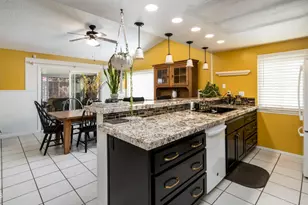 25940 White Wood Cir, Moreno Valley, CA 92553 - Photo 7