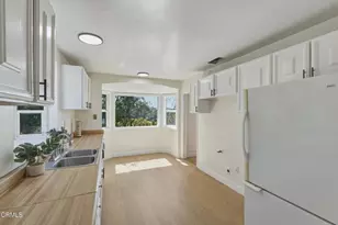 3666 Roderick Rd, Los Angeles, CA 90065 - Photo 13
