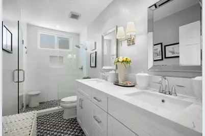 916 Calle Del Pacifico, Glendale, CA 91208 - Photo 37